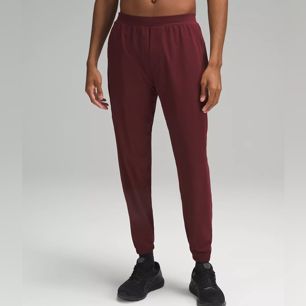 Mens lululemon surge joggers maroon